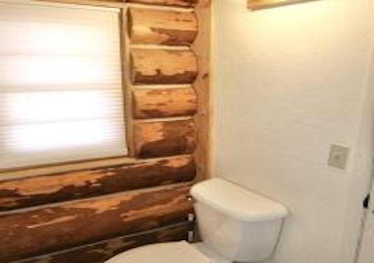 Log Haven In Blanding Exterior foto